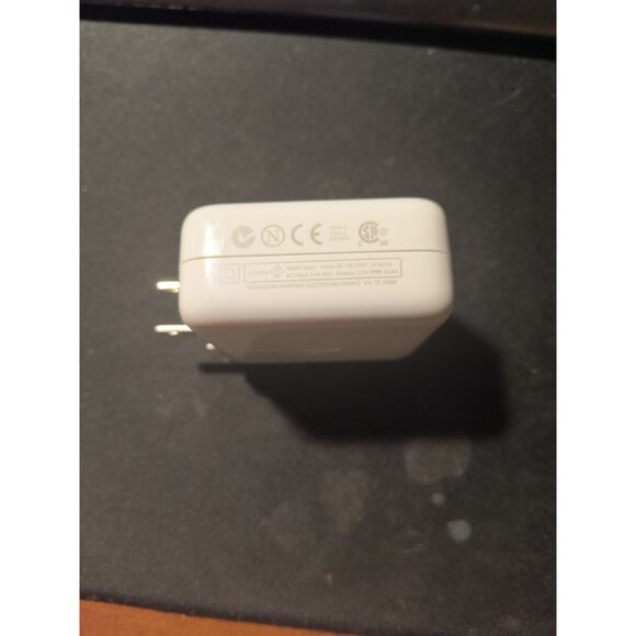 Apple Firewire Power Adapter model A1070 3rd Gen iPod - Picture 5 of 7